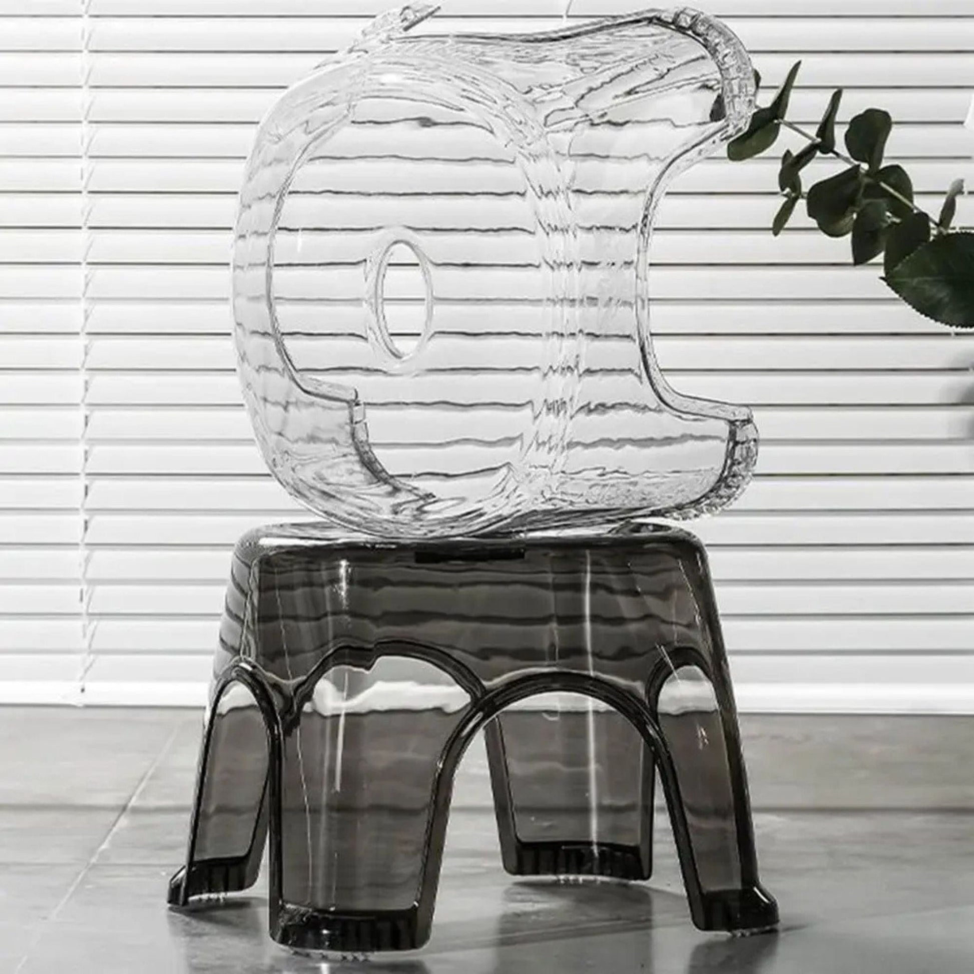 Tabouret plastique salle de bain | UT. Gris